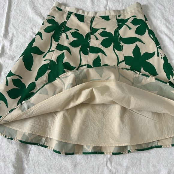 A-line Cream/Green Skirt from Banana Republic - Picture 3 of 3